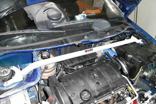 ULTRA RACING フロントタワーバー PEUGEOT 206 A206CC 1999/05〜2008/01 TW2-2044