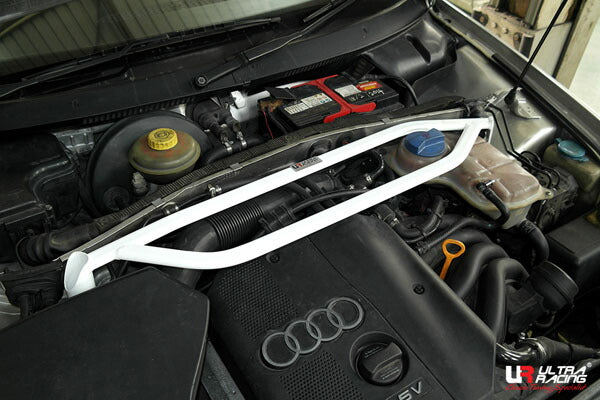 ULTRA RACING フロントタワーバー AUDI A4(B5) 8DADR 1995/10〜2001/01 TW2-3325