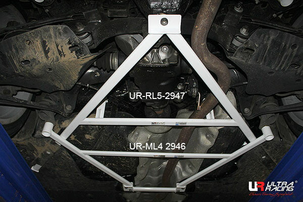 ULTRA RACING ミドルメンバーブレース BMW 3シリーズ F31 3D20 2012/09〜2015/07 ML4-2946