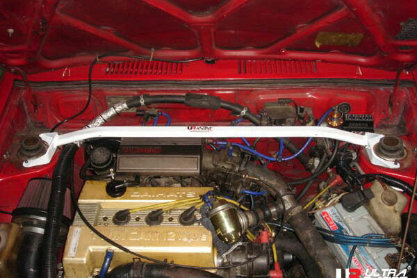 ULTRA RACING フロントタワーバー ダイハツ シャレードバン G11V 1983〜1987 TW2-643