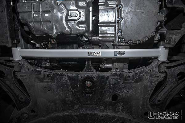 ULTRA RACING フロントメンバーブレース ホンダ フィット GK5 2013/09〜 LA2-2774