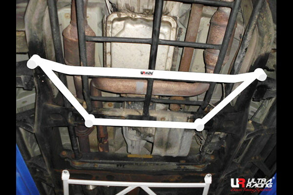 ULTRA RACING フロントメンバーブレース HUMMER H2 2003/02〜2010/02 LA4-3662