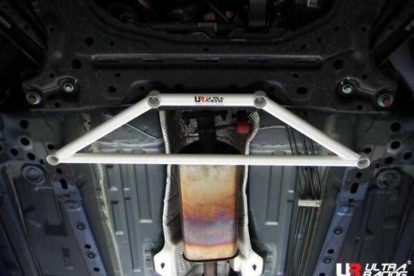 ULTRA RACING フロントメンバーブレース FORD フィエスタ WF0FYJ 2004/04〜2008/03 LA4-1092