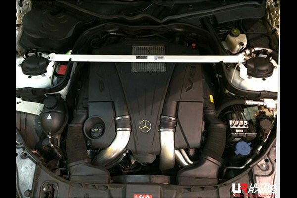 ULTRA RACING フロントタワーバー MERCEDES BENZ CLSクラス W218 218374/218375 2013/05〜 TW2-2921