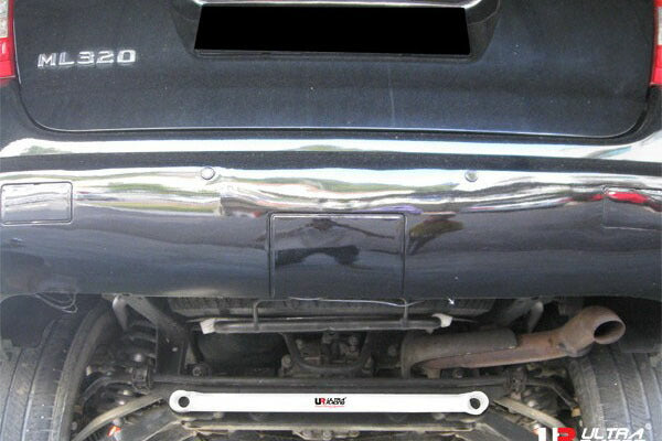 ULTRA RACING リアメンバーブレース MERCEDES BENZ Mクラス W163 163154 1998/08〜2005/10 RL2-1017