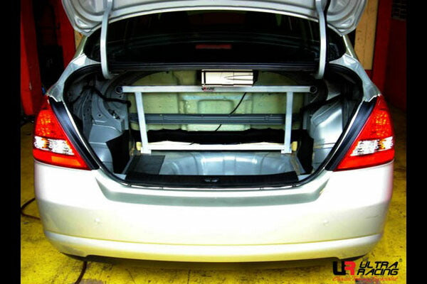 ULTRA RACING リアタワーバー ニッサン ティーダラティオ SJC11 2004/09〜2012/08 RE4-236