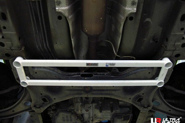 ULTRA RACING フロントメンバーブレース ニッサン マーチ K13 2010/07〜 LA4-1942