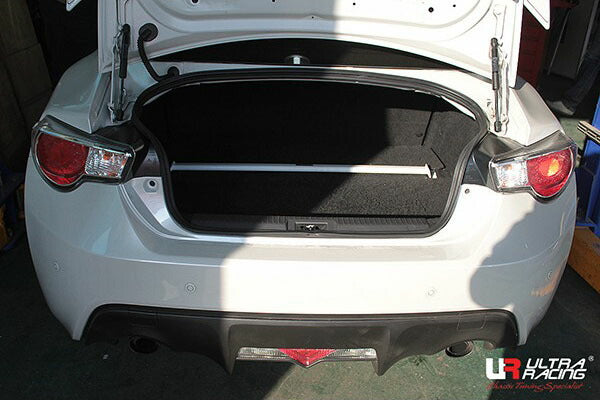 ULTRA RACING リアタワーバー トヨタ 86 ZN6 2012/04〜 RE2-2481