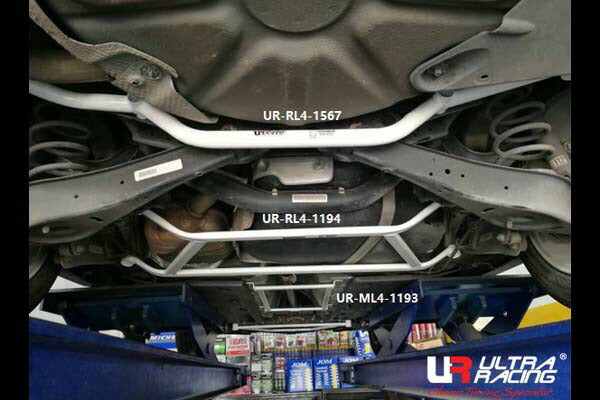 ULTRA RACING リアメンバーブレース VOLKSWAGEN ジェッタ 1KBLX 2006/02〜2011/02 RL4-1567