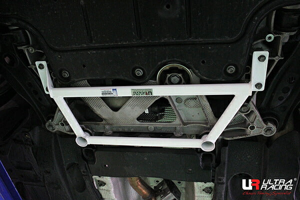 ULTRA RACING フロントメンバーブレース VOLKSWAGEN パサート 3CCHH 2015/07〜 LA4-3048