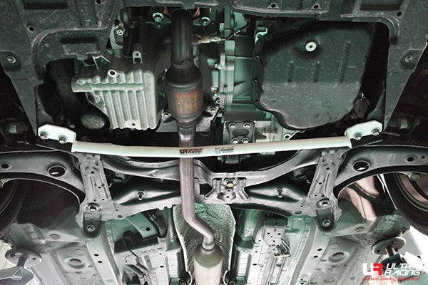 ULTRA RACING フロントメンバーブレース トヨタ シエンタ NHP170G 2015/07〜 LA2-3764