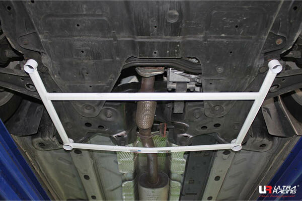ULTRA RACING フロントメンバーブレース FIAT 500 31209 2008/03〜 LA4-2433