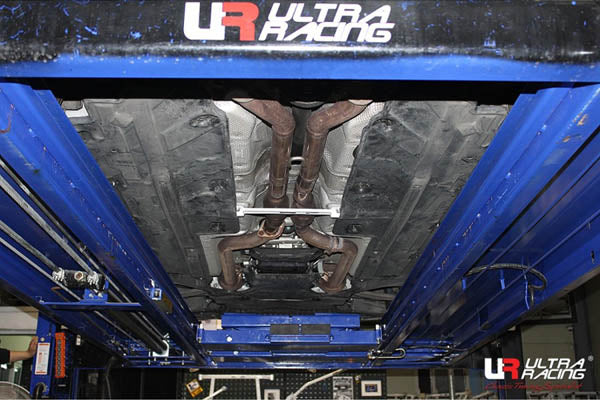 ULTRA RACING ミドルメンバーブレース MERCEDES BENZ Cクラス W204 204077 2007/06〜2015/04 ML4-1825