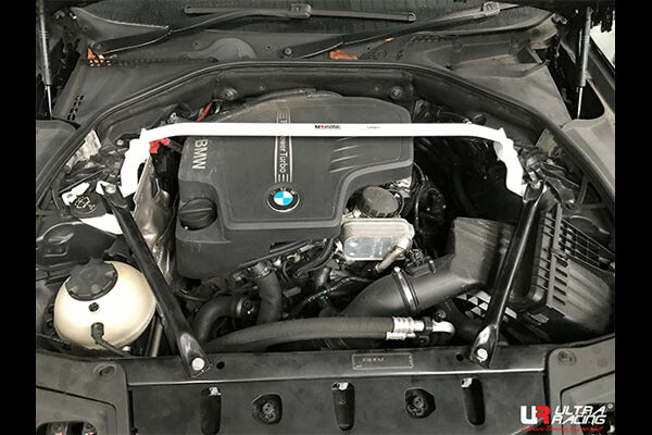 ULTRA RACING フロントタワーバー BMW 5シリーズ F10 FR30/MU30 2010/03〜2011/10 TW2-1864