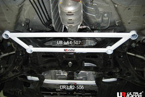 ULTRA RACING フロントメンバーブレース ホンダ フィットハイブリッド GP1 2010/10〜2013/09 LA2-506