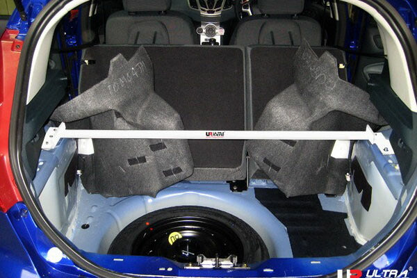 ULTRA RACING リアタワーバー FORD フィエスタ WF0FYJ 2004/04〜2008/03 RE2-1157