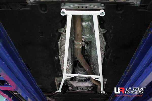 ULTRA RACING ミドルメンバーブレース AUDI A6アバント(C7) 4GCYG 2012/02〜 ML4-2227