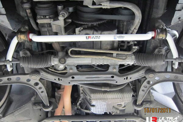 ULTRA RACING フロントスタビライザー BMW 3シリーズ E36 CB25 1991/07〜1999/11 AF28-278