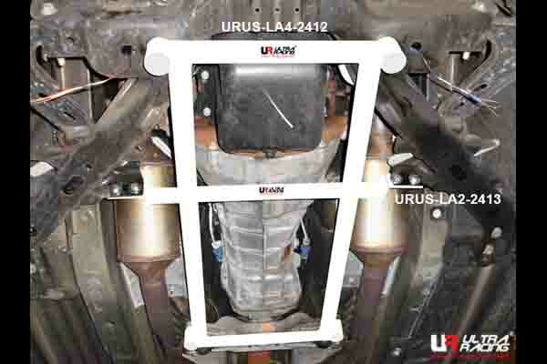 ULTRA RACING フロントメンバーブレース FORD マスタング 2006/06〜2016/12 LA2-2413