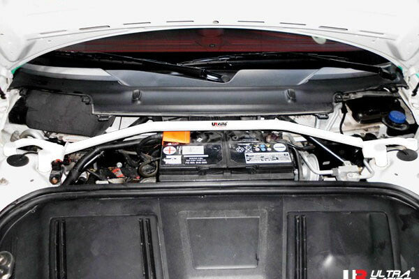 ULTRA RACING フロントタワーバー PORSCHE ケイマン 987MA120 2005/08〜2012/12 TW2-1860