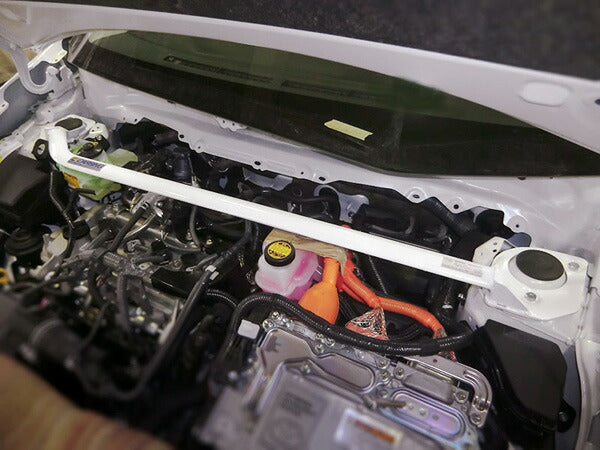 アクア NHP10 タワーバー フロント オクヤマ ストラットタワーバー