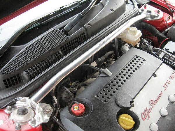 OKUYAMA ストラットタワーバー ALFA ROMEO 147GTA 937AXL  621 713 0