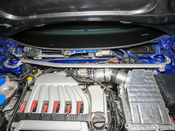 OKUYAMA ストラットタワーバー VOLKSWAGEN ゴルフV R32 1KBUBF  621 730 0