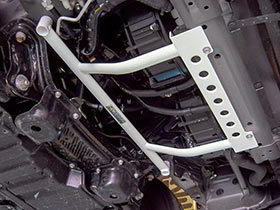 OKUYAMA フレームブレース トヨタ ハイエース KDH205V  693 048 0