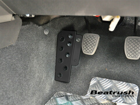 LAILE ドライバーズフットレスト スバル BRZ ZC6 2012/02〜 S46400DRB/S46400DRK