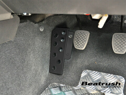 LAILE ドライバーズフットレスト スバル BRZ ZC6 2012/02〜 S46400DRB/S46400DRK