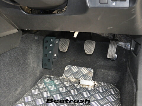 LAILE ドライバーズフットレスト スバル BRZ ZC6 2012/02〜 S46400DRB/S46400DRK