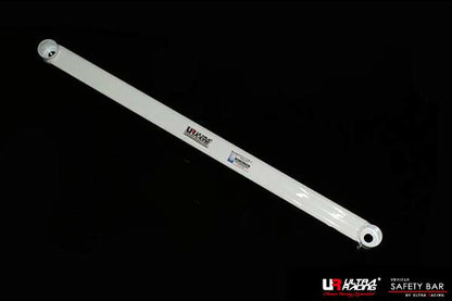 ULTRA RACING フロントメンバーブレース AUDI A6(C7) 4GCGWS/4GCRES 2011/08〜 LA2-2486
