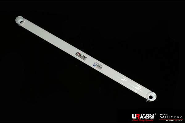 ULTRA RACING フロントメンバーブレース AUDI A6アバント(C7) 4GCDN/4GCYG 2012/02〜 LA2-2486