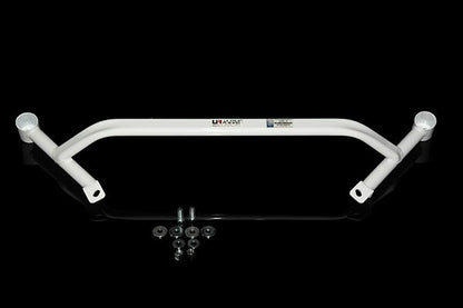 ULTRA RACING フロントメンバーブレース トヨタ ハイエースバン GDH201V 2013/12〜 LA4-1366