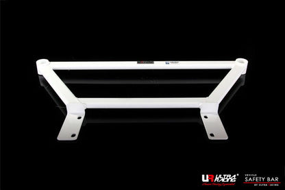ULTRA RACING フロントメンバーブレース ALFA ROMEO 159 93922 2006/02〜2011/07 LA4-1606