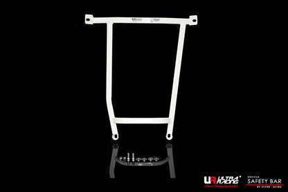 ULTRA RACING フロントメンバーブレース MERCEDES BENZ Eクラス W124 124030 1986/12〜1993/10 LA4-2854