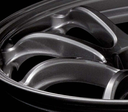 ENKEI PerformanceLine/PF09 【18×8J 5-112 INSET35】 AUDI A6 DBA-4GCHVS 2013/07 FMC
