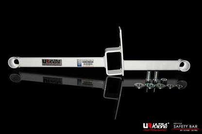 ULTRA RACING リアメンバーブレース トヨタ プリウス ZVW30 2009/05〜2015/12 RL3-1637