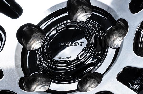 MONZA JAPAN HI-BLOCK/STADT 【18×7.5J 5-114.3 INSET48】 ホンダ CR-V RW系 2018/10〜 IS-02
