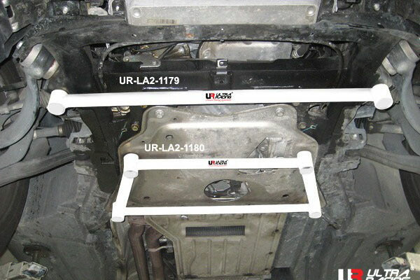 ULTRA RACING フロントメンバーブレース BMW X5 E70 FE30/ZV30S/ZW30S 2007/06〜2014/04 LA4-1180