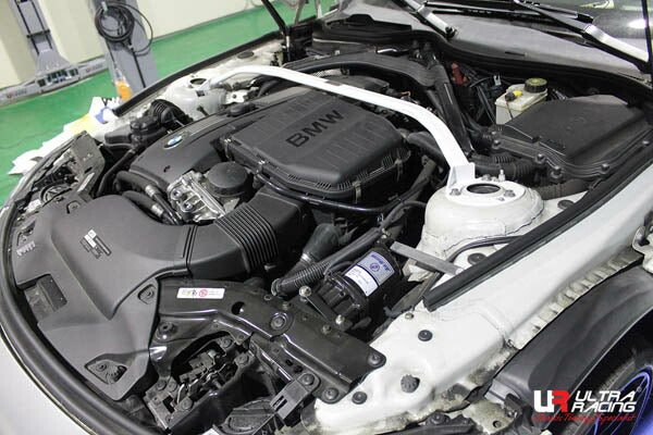 ULTRA RACING フロントタワーバー BMW Z4 E89 LM30/LM35 2009/05〜2015/12 TW2-2539