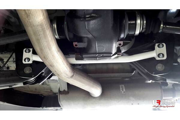 ULTRA RACING リアメンバーブレース BMW X3 F25 WX35 2011/03〜 RL2-2892