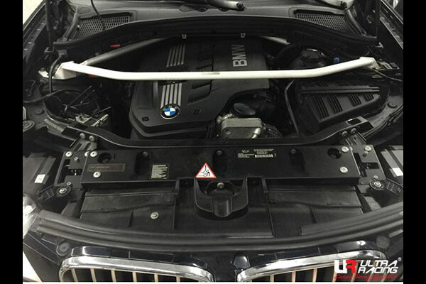 ULTRA RACING フロントタワーバー BMW X4 F26 XW35 2014/08〜 TW2-2888