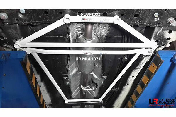 ULTRA RACING ミドルメンバーブレース FORD フィエスタ WF0SFJ 2014/02〜2016/02 ML4-1371