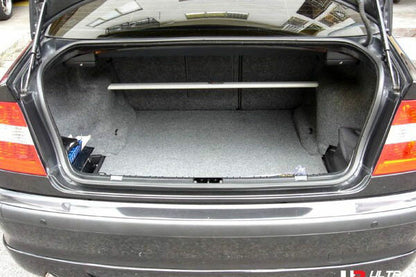 ULTRA RACING リアタワーバー BMW 3シリーズ E46 AV22 1998/07〜2005/09 RE2-177