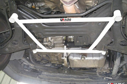 ULTRA RACING フロントメンバーブレース VOLKSWAGEN ゴルフIII 1HABF 1992/04〜1998/08 LA4-983