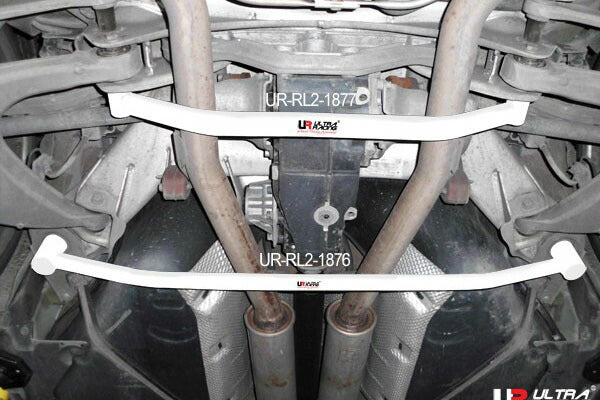 ULTRA RACING リアメンバーブレース AUDI S8(D3) 4EBSMF 2006/06〜2010/12 RL2-1877
