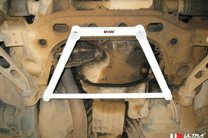 ULTRA RACING フロントメンバーブレース マツダ RX-7 FC3C/FC3S 1985/10〜1992/10 LA4-1011