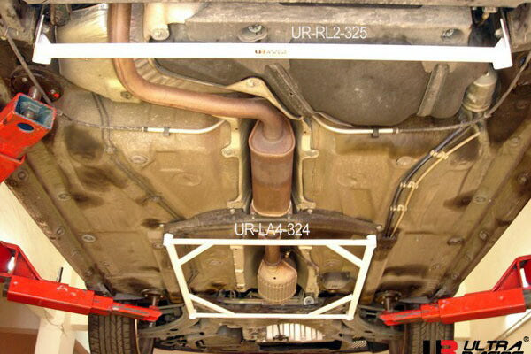 ULTRA RACING フロントメンバーブレース VOLKSWAGEN ニュービートル 9CAWU 1999/09〜2010/11 LA4-324