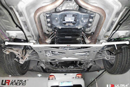 ULTRA RACING フロントメンバーブレース PORSCHE パナメーラ 970CWA/970M46 2009/03〜2016/07 LA4-1879
